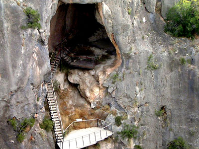 RUTA ARQUEOLÓGICA (CUEVA DE LA SERRETA Y YACIMIENTO ISLÁMICO DE SIYÂSA)
